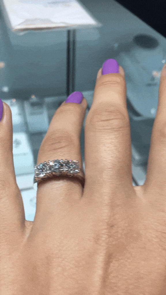 The first ring we saw at the Orchard Road Lee Hwa