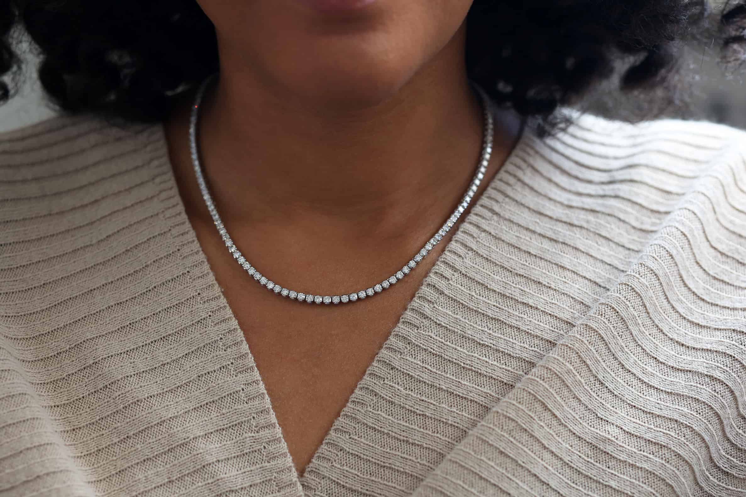 18K white gold tennis necklace