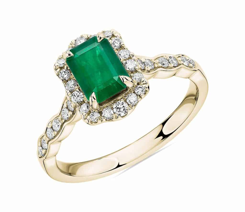 green emerald halo ring for an artistic personality