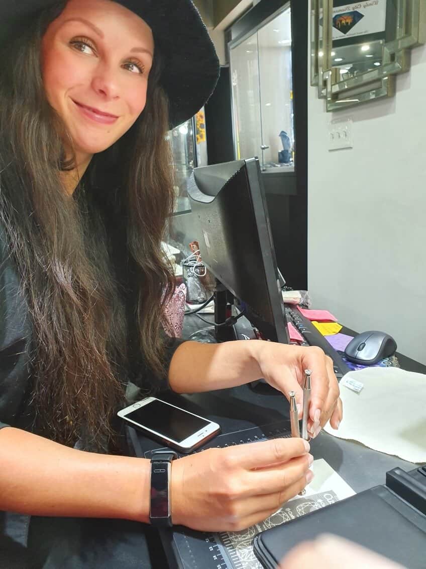 Windy City Diamonds - Interior