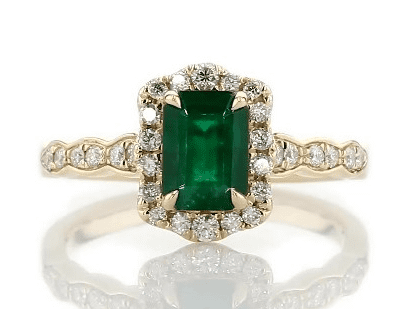 1960s green emerald center stone engagement ring