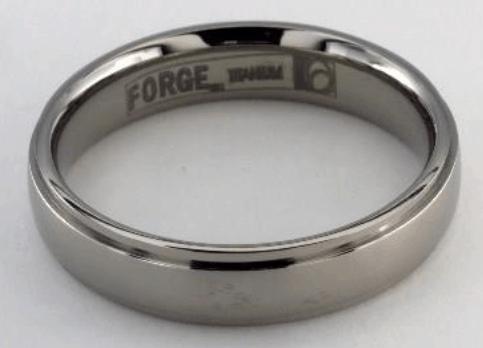 Titanium 5mm Comfort-Fit Stepped Edge Design Men's Ring