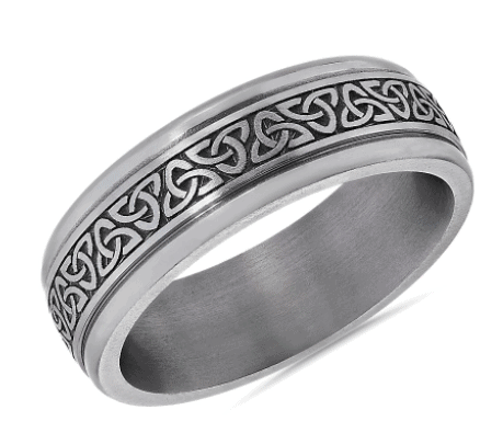 Celtic Triangle Knot Round Edge Men's Band in Tantalum