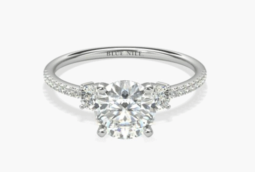 Micropavé Three Stone Setting in White Gold